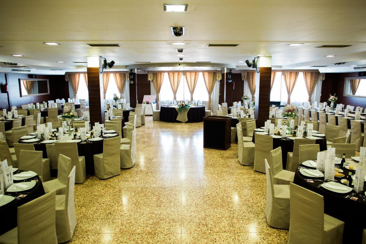 Hotel, H De L'Anton Batea Kültér fotó